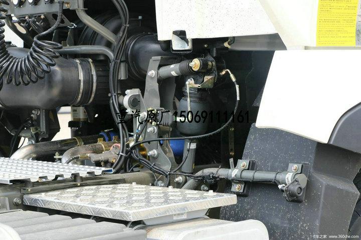 豪沃336驾驶室气囊减震的相关图片